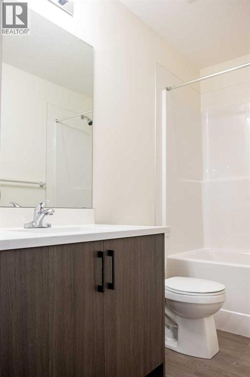 47 Creekview Gardens Property Photo 8