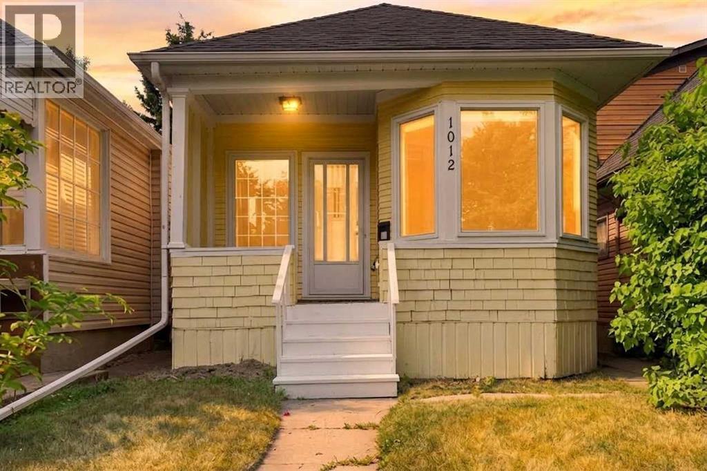 1012 1 Avenue Nw Property Photo 1