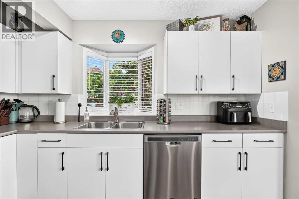 114 Patina Park Sw Property Photo 3