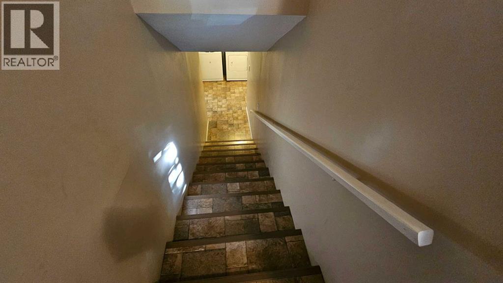 5006 45 Street Property Photo 26