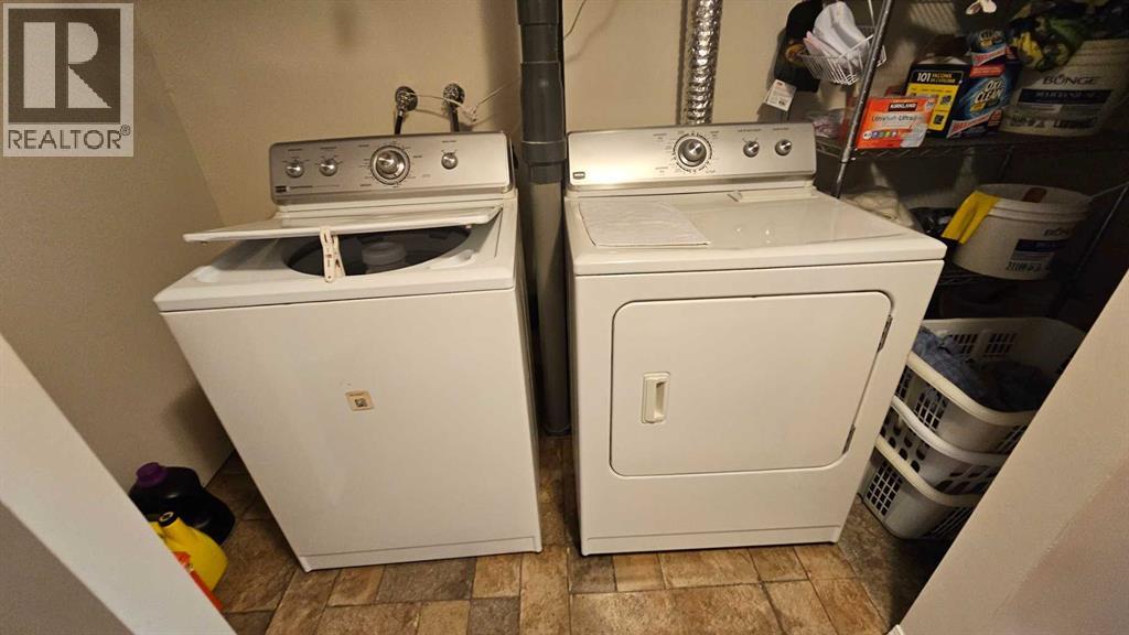 5006 45 Street Property Photo 27