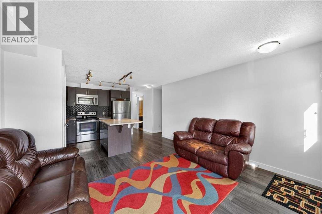 171 Evanscrest Gardens Nw Property Photo 8