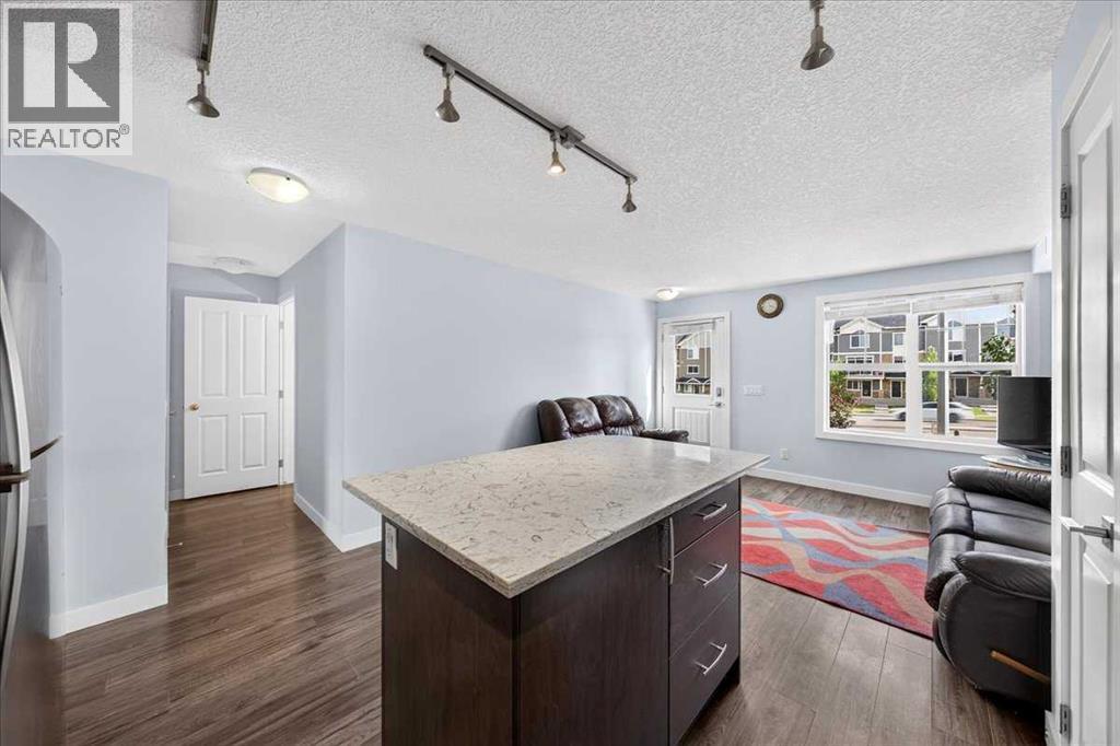 171 Evanscrest Gardens Nw Property Photo 16