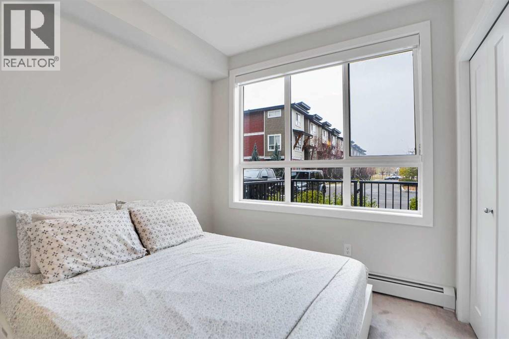 30 Walgrove Walk Southeast Property Photo 13