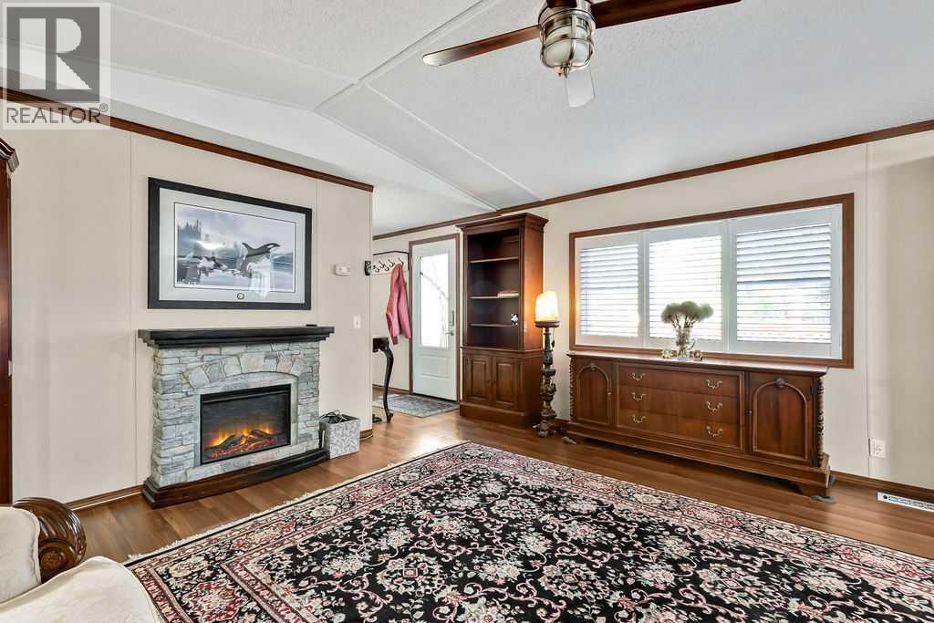 6724 17 Avenue Southeast Property Photo 11