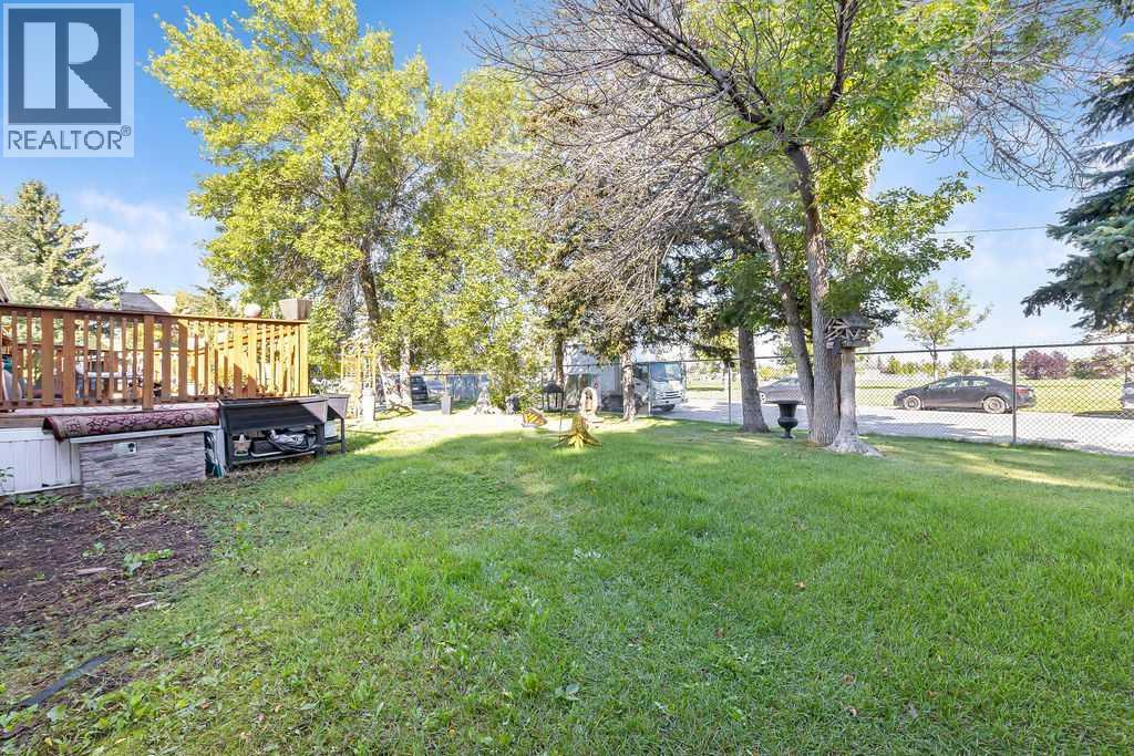 6724 17 Avenue Southeast Property Photo 32