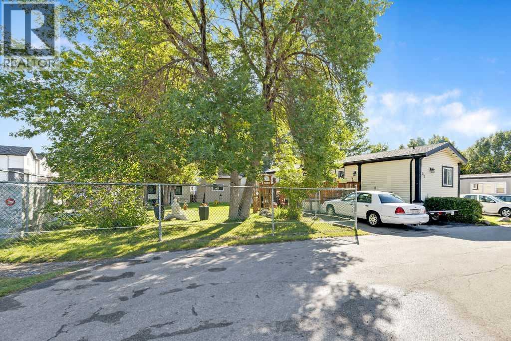 6724 17 Avenue Southeast Property Photo 35