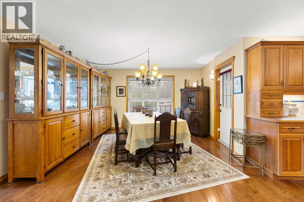 4737 49 Street Property Photo 13