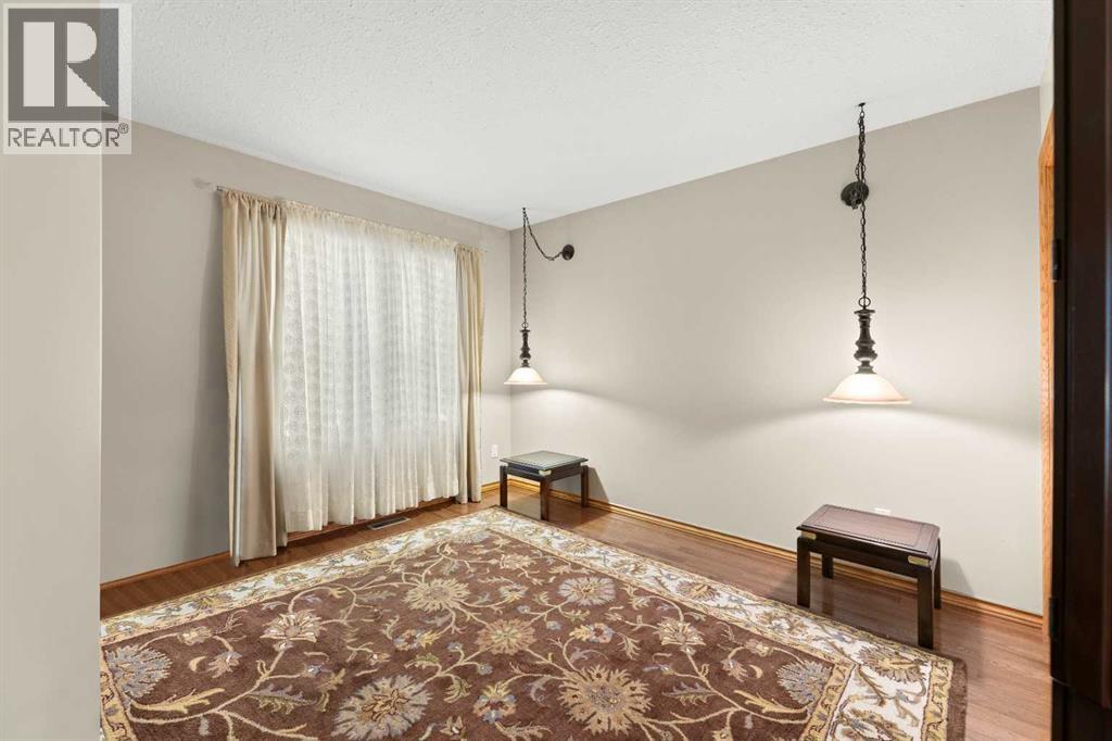 4737 49 Street Property Photo 21