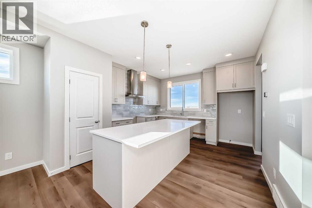 3037 Lanark Boulevard Se Property Photo 10
