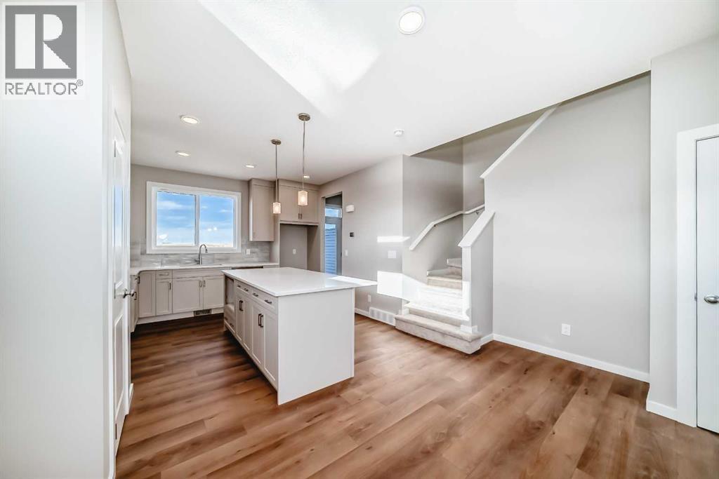 3037 Lanark Boulevard Se Property Photo 12