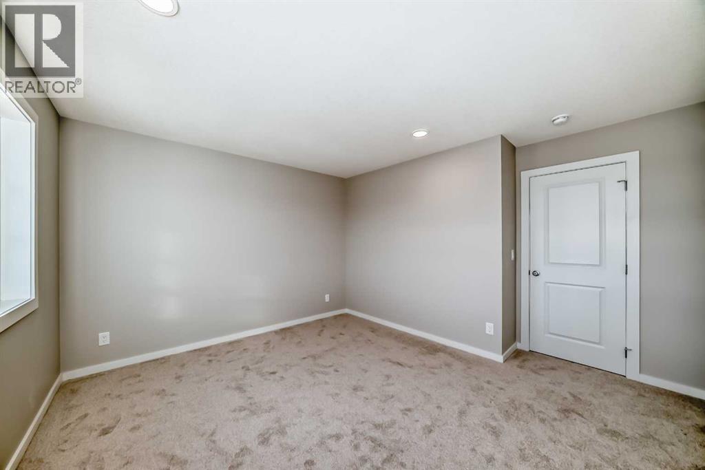 3037 Lanark Boulevard Se Property Photo 26