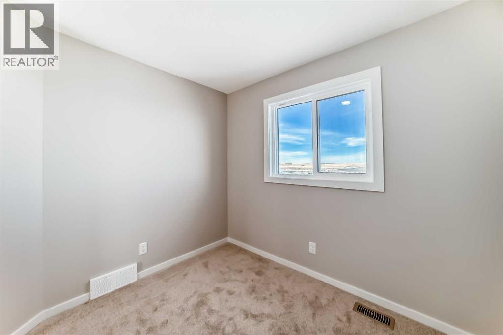 3037 Lanark Boulevard Se Property Photo 32