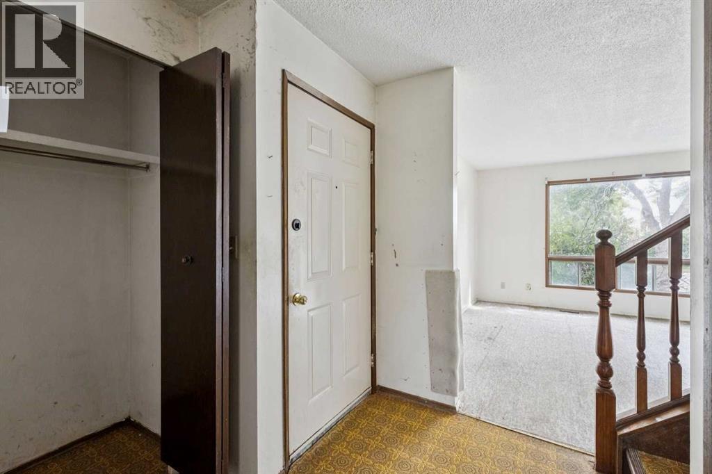 19 Whitehill Gate Ne Property Photo 2