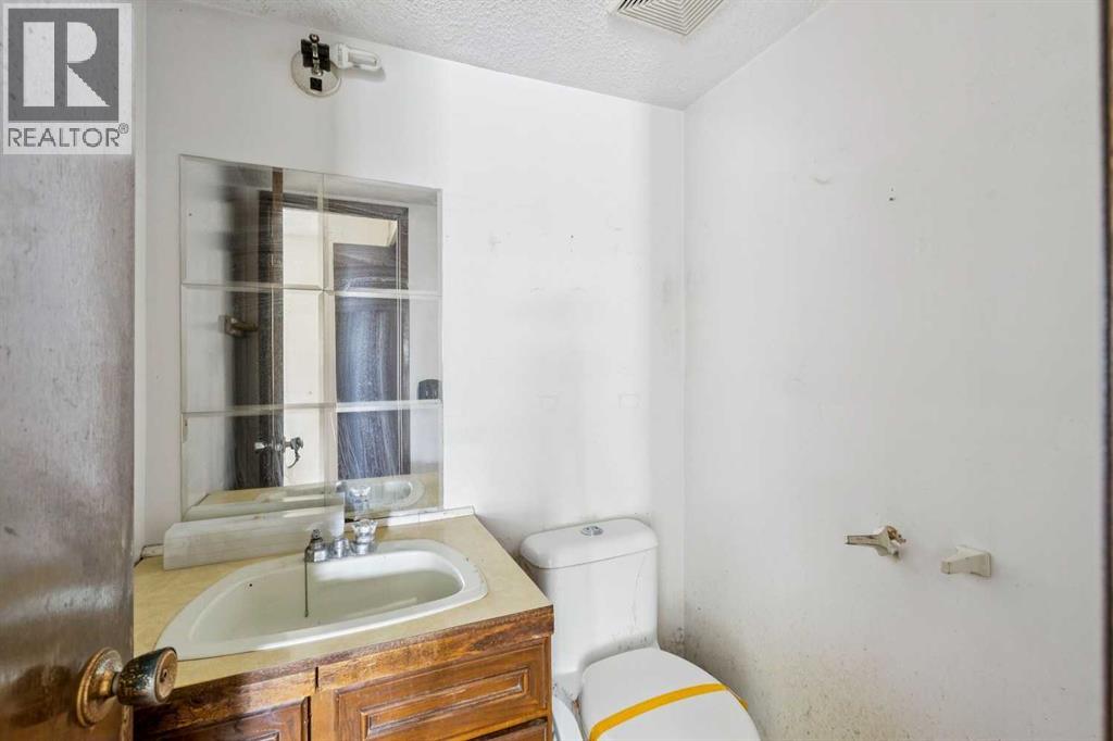 19 Whitehill Gate Ne Property Photo 3