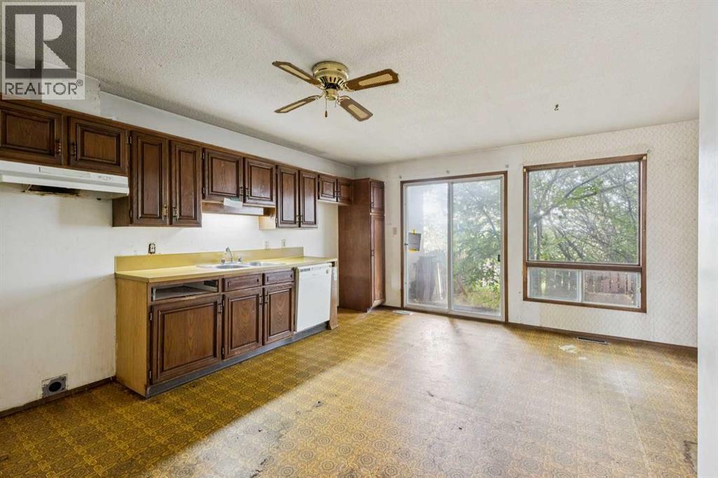 19 Whitehill Gate Ne Property Photo 4