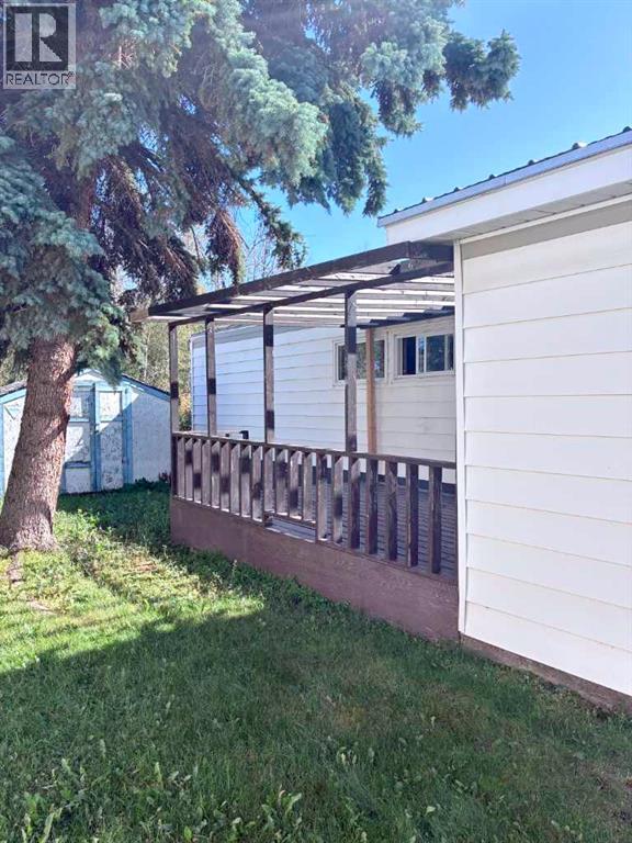 6940 63 Avenue Property Photo 3