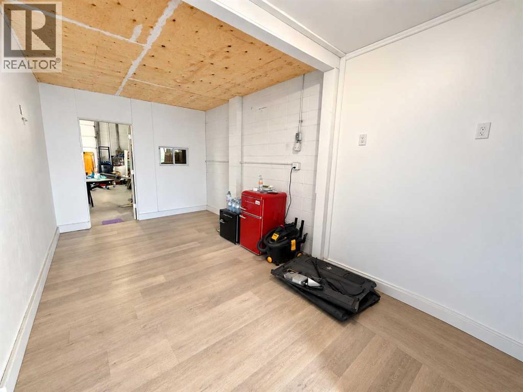 11020 89 Avenue Property Photo 6