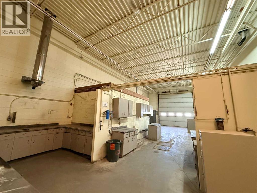 11020 89 Avenue Property Photo 16
