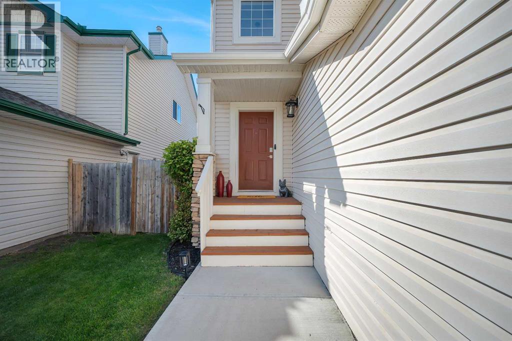 41 Cimarron Meadows Close Property Photo 4