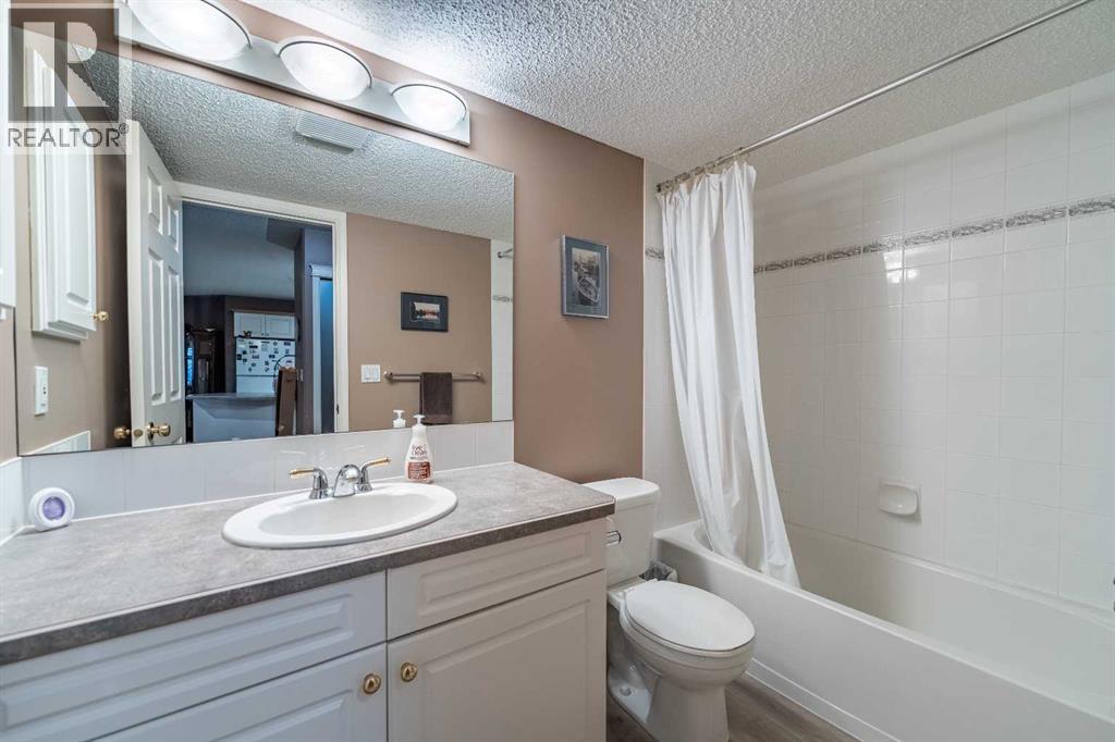 7451 Springbank Boulevard Southwest Property Photo 5