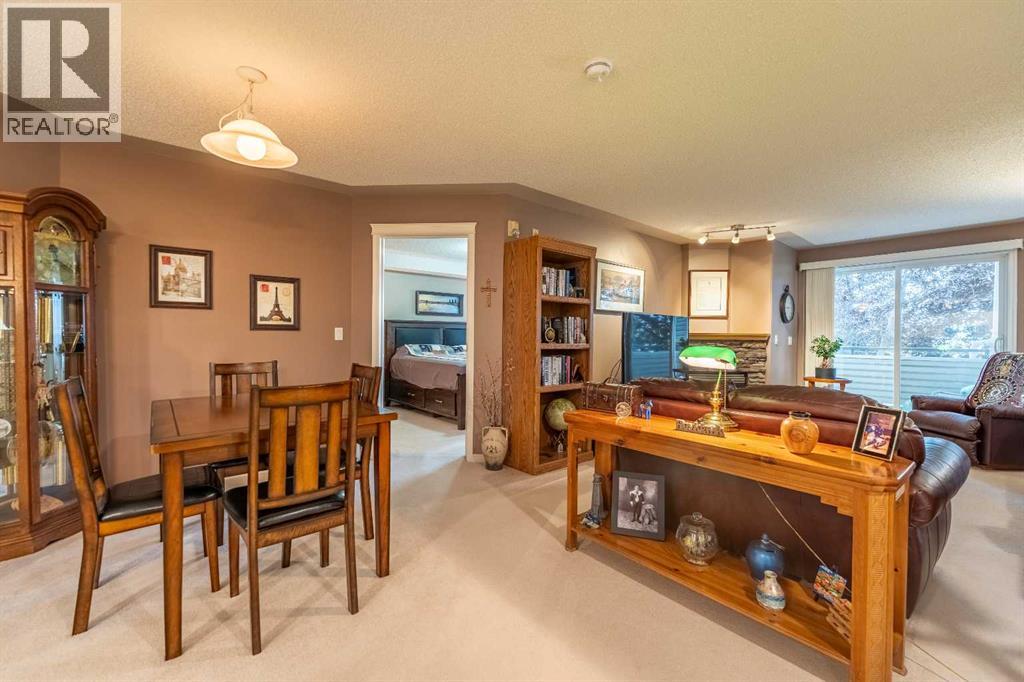 7451 Springbank Boulevard Southwest Property Photo 9