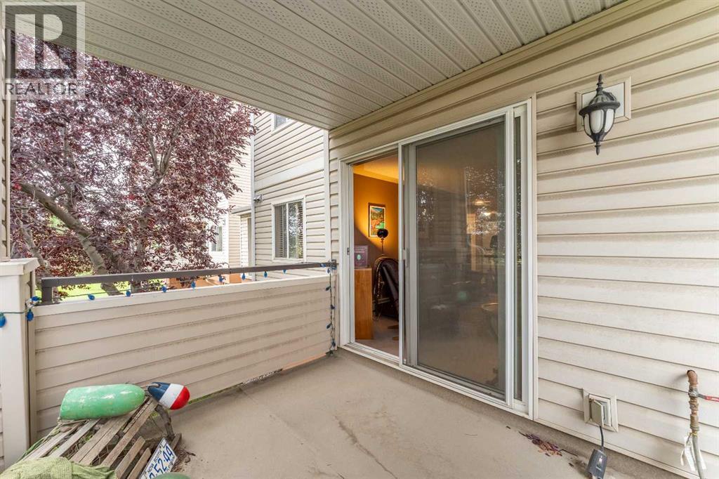 7451 Springbank Boulevard Southwest Property Photo 20