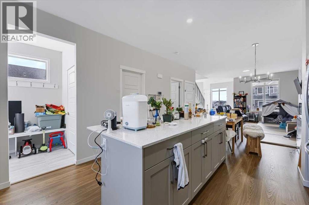 10 Lucas Close Nw Property Photo 18