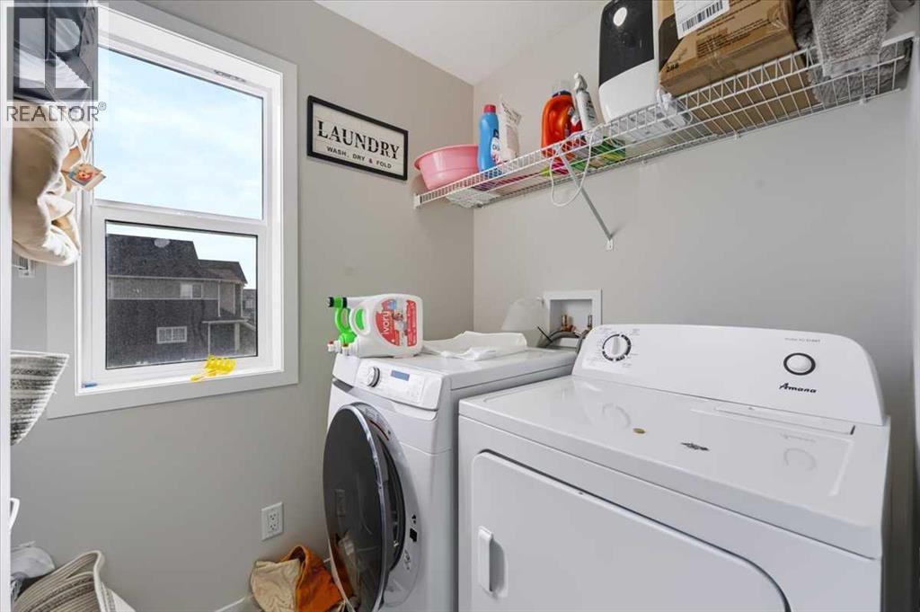 10 Lucas Close Nw Property Photo 32
