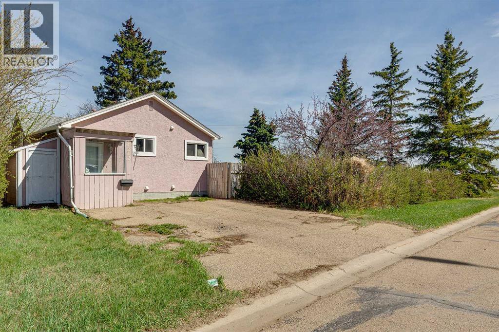 4212 C + E Trail Property Photo 2