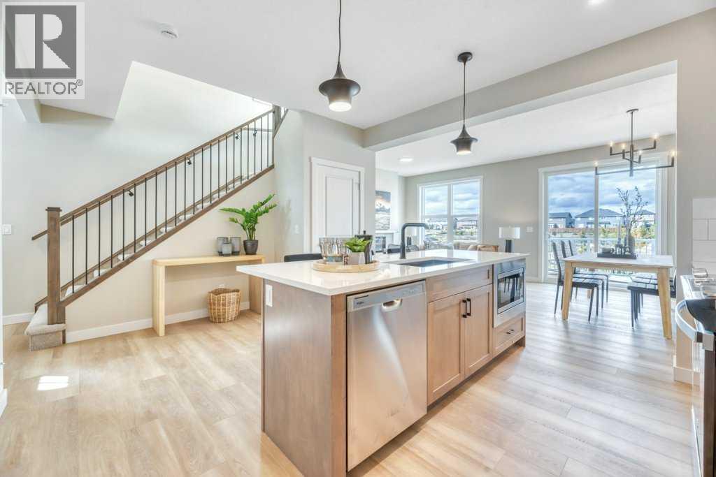 212 Edgefield Bay Property Photo 10