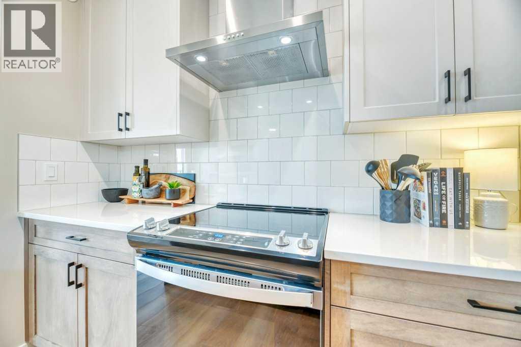 212 Edgefield Bay Property Photo 14