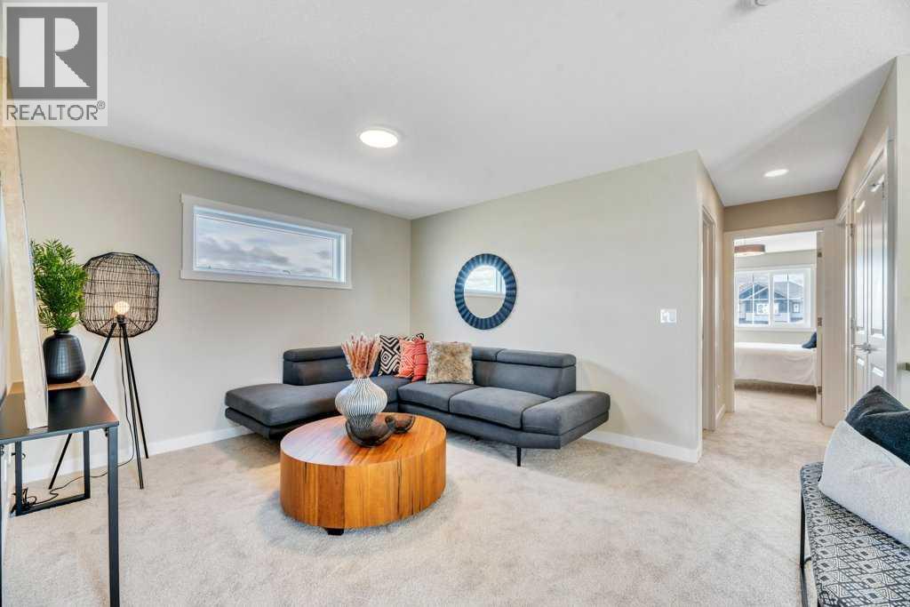 212 Edgefield Bay Property Photo 24