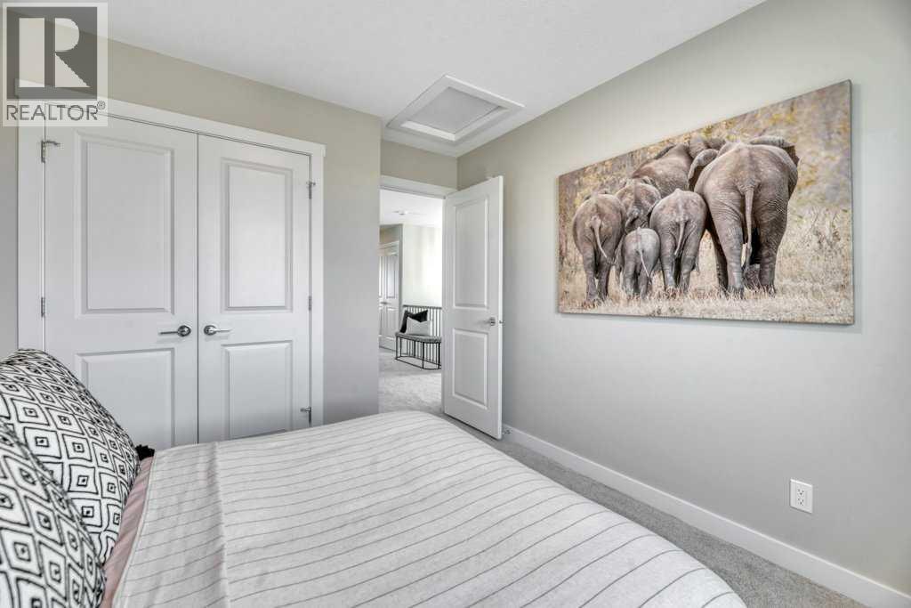 212 Edgefield Bay Property Photo 32