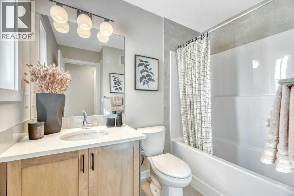 212 Edgefield Bay Property Photo 35
