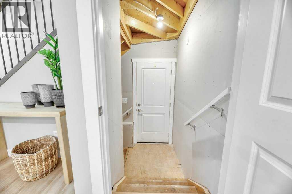 212 Edgefield Bay Property Photo 37