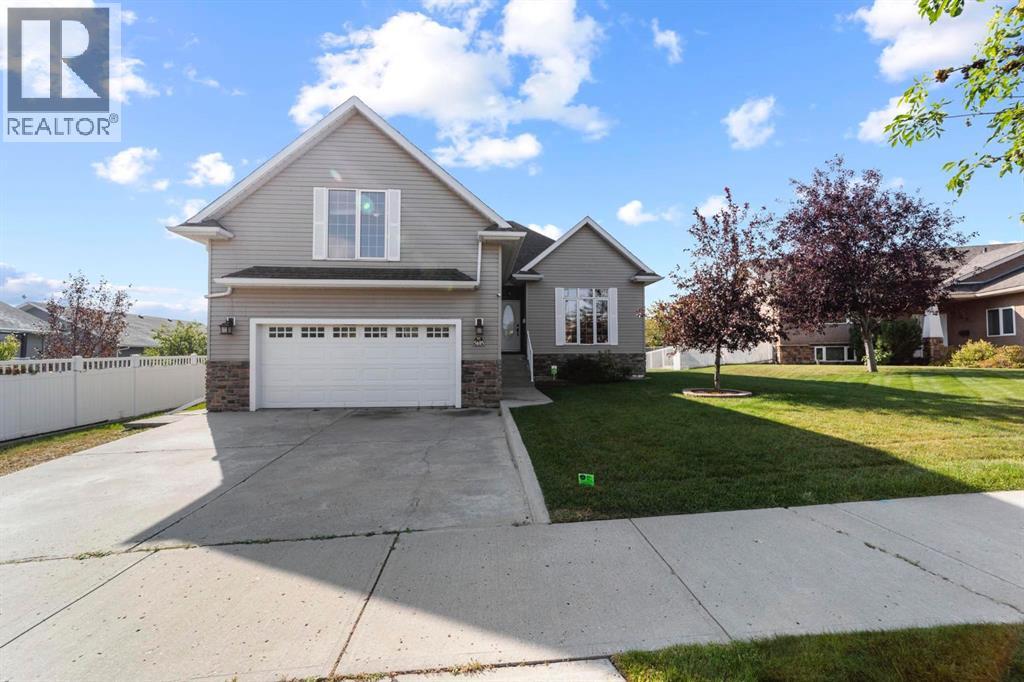 5605 28 Avenue Property Photo 1
