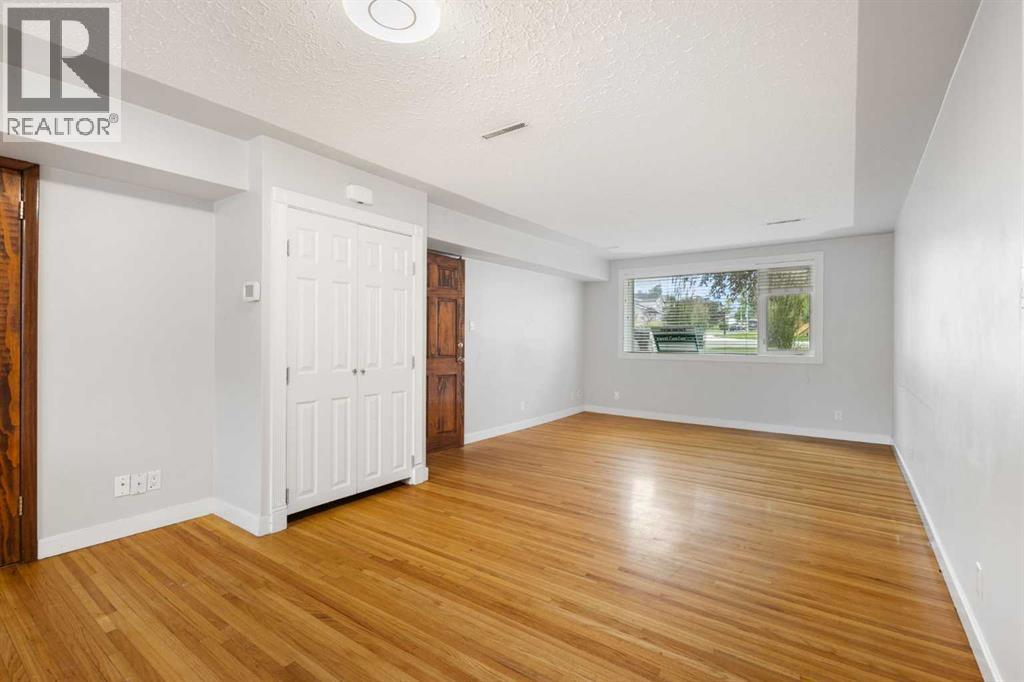 128 40 Avenue Nw Property Photo 3