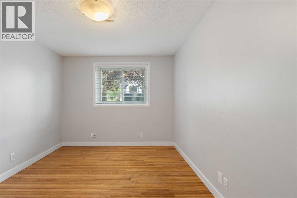 128 40 Avenue Nw Property Photo 14
