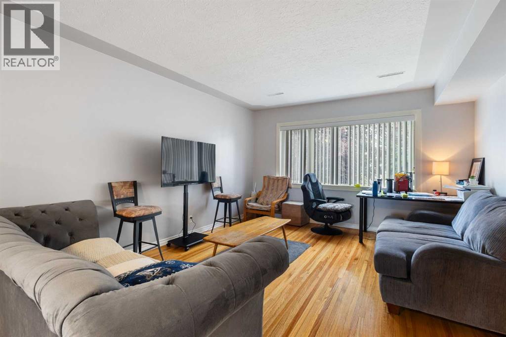 128 40 Avenue Nw Property Photo 20