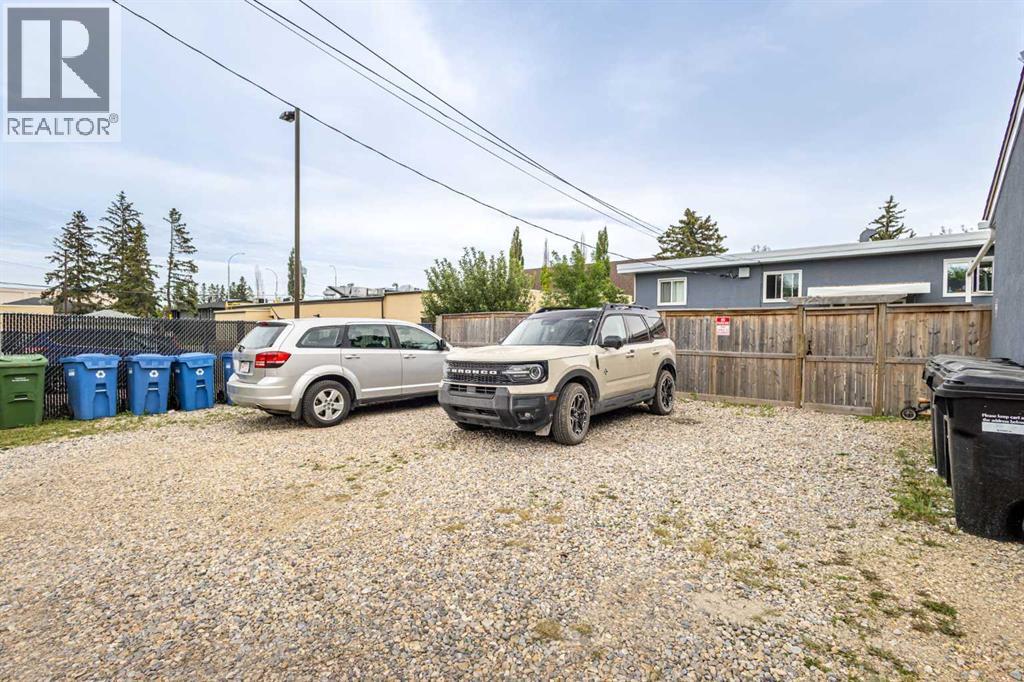 128 40 Avenue Nw Property Photo 43