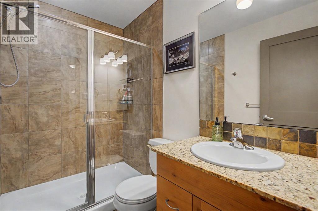 1002 8th Avenue Property Photo 19