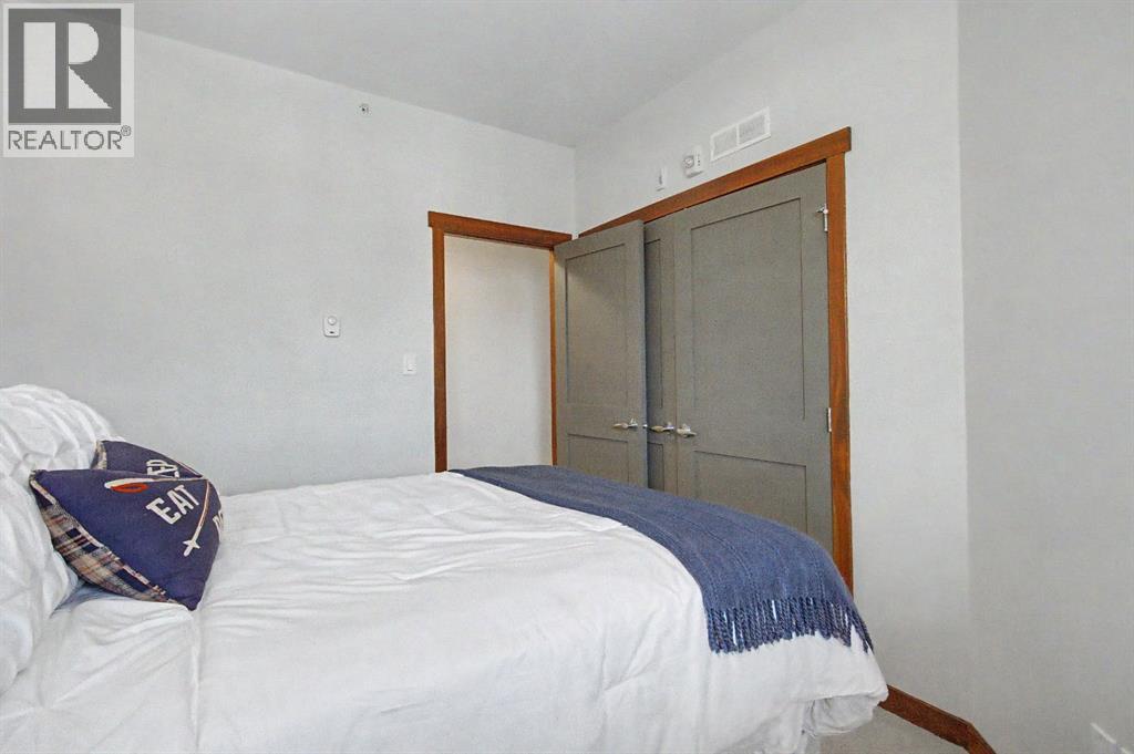 1002 8th Avenue Property Photo 21