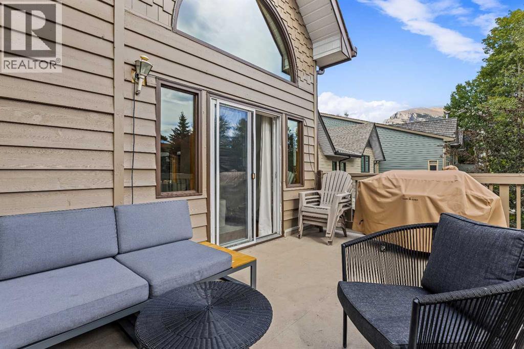 822 5 Street Property Photo 8