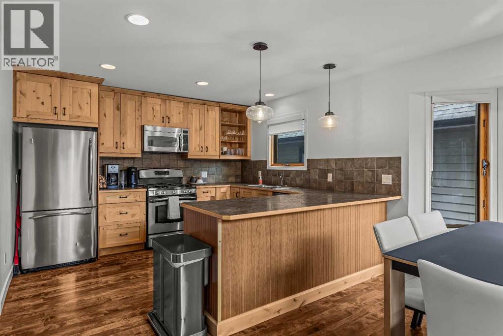 822 5 Street Property Photo 14