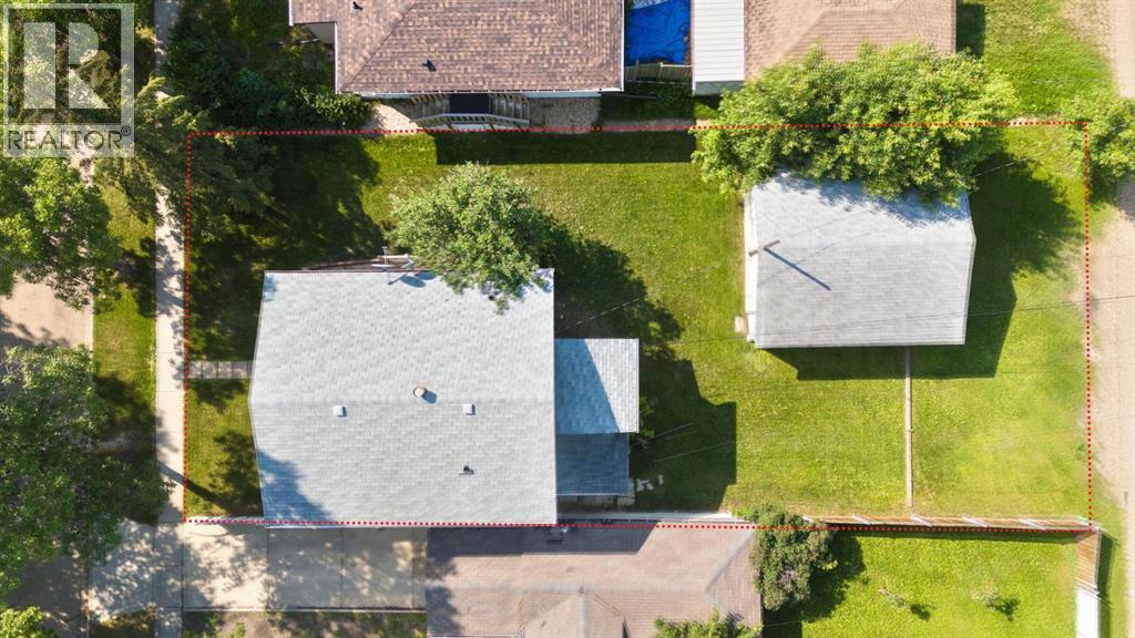 5212 52 Street Property Photo 35