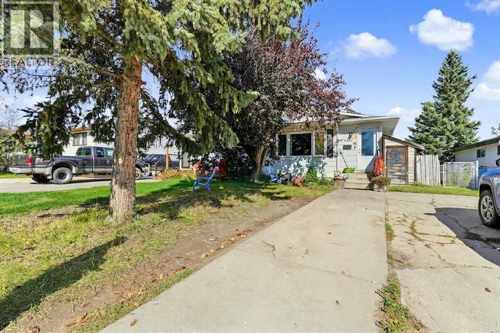 9424 123 Avenue Property Photo 1