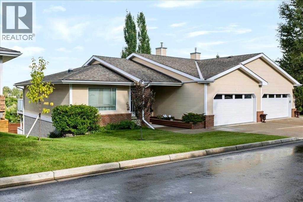 140 Strathaven Circle Southwest Property Photo 1