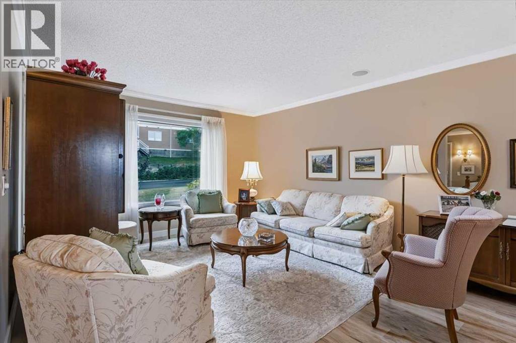 140 Strathaven Circle Southwest Property Photo 11