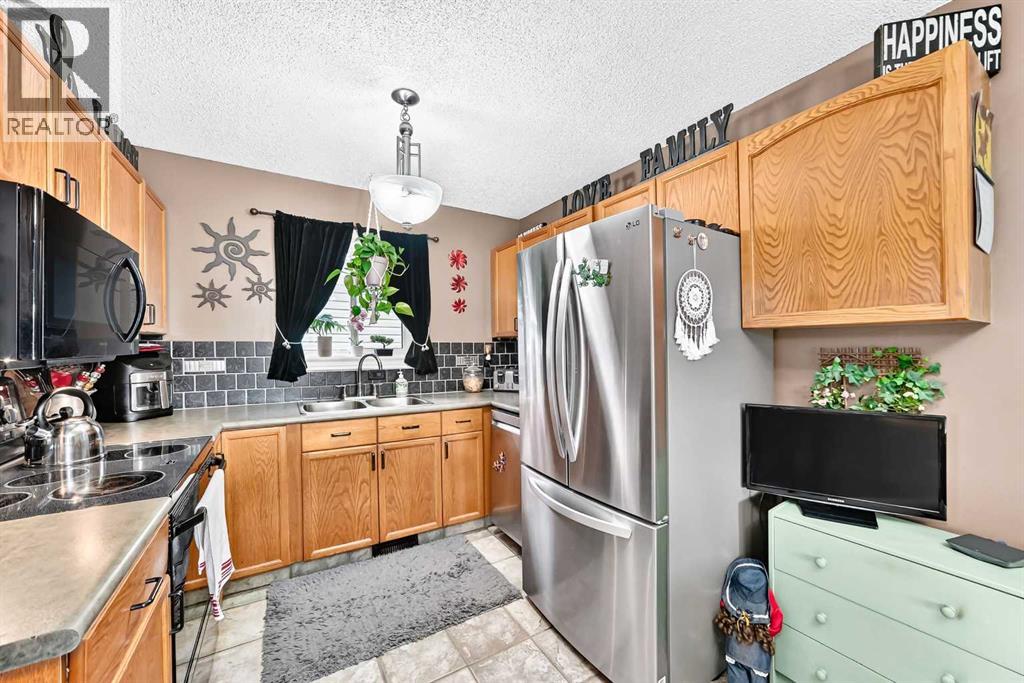 45 Taradale Close Ne Property Photo 11